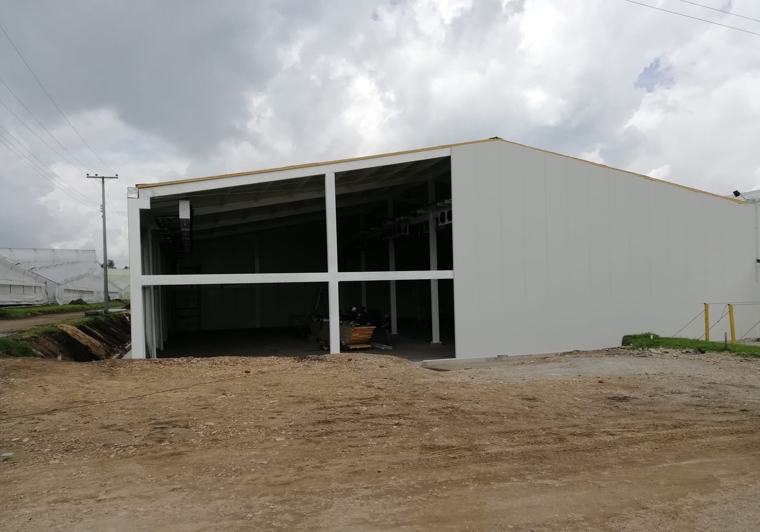 Bodega nueva en estructura metálica