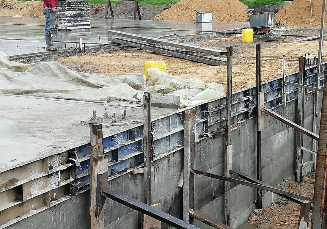 Estructura en concreto en construcción